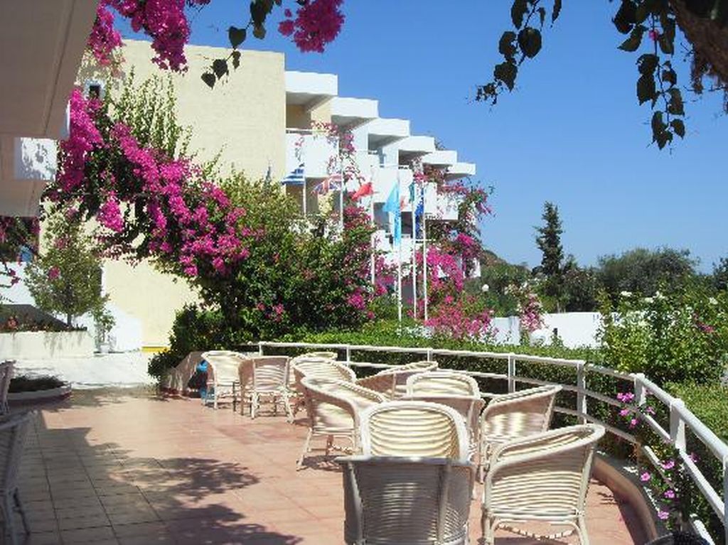 Iris Hotel Afantou Dış mekan fotoğraf