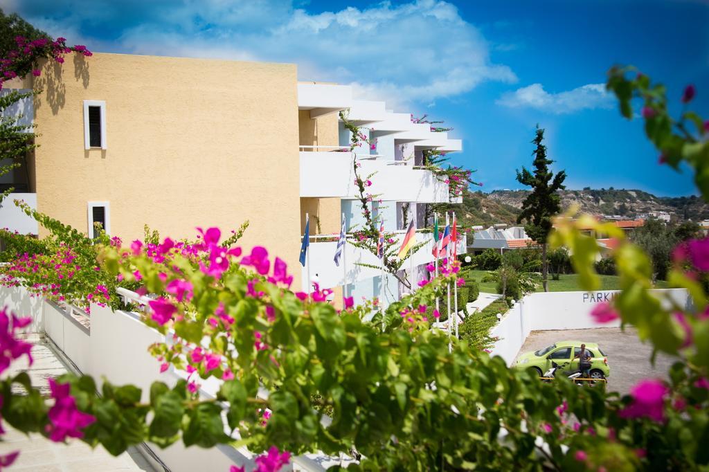 Iris Hotel Afantou Dış mekan fotoğraf