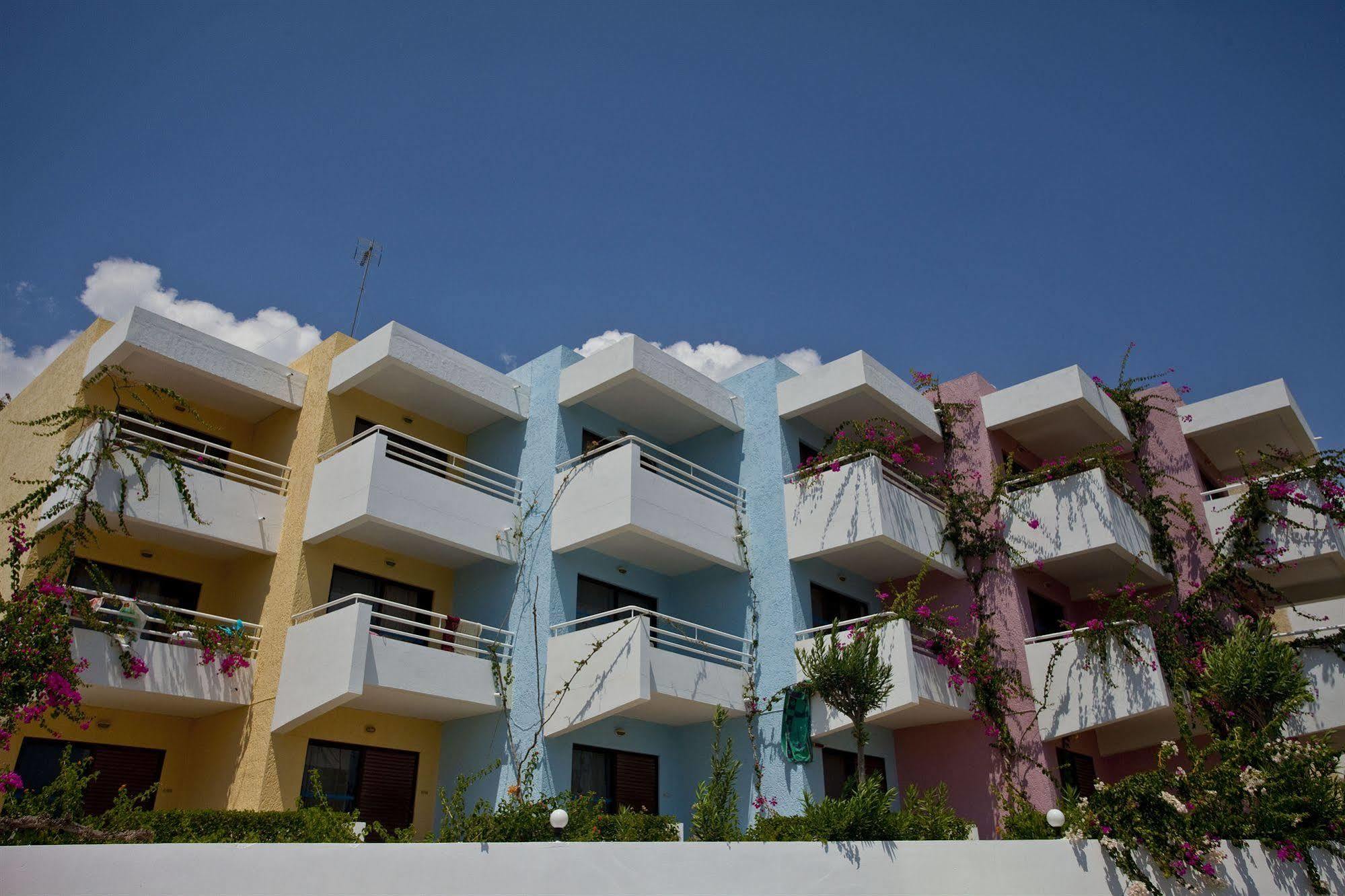Iris Hotel Afantou Dış mekan fotoğraf
