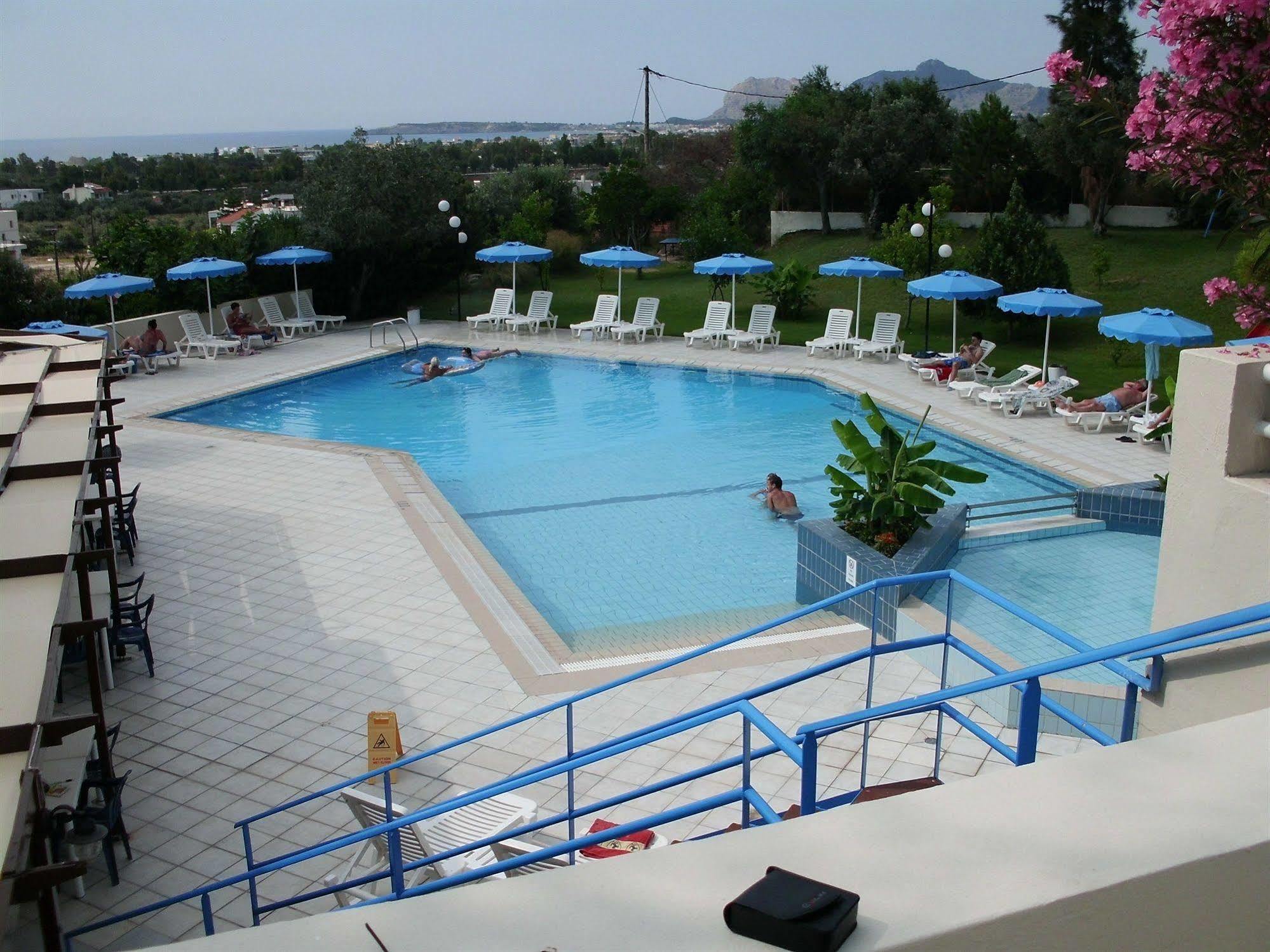 Iris Hotel Afantou Dış mekan fotoğraf