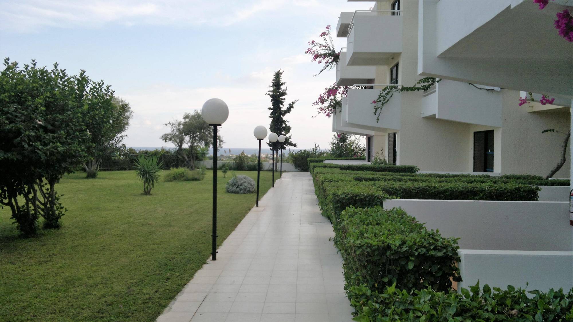 Iris Hotel Afantou Dış mekan fotoğraf