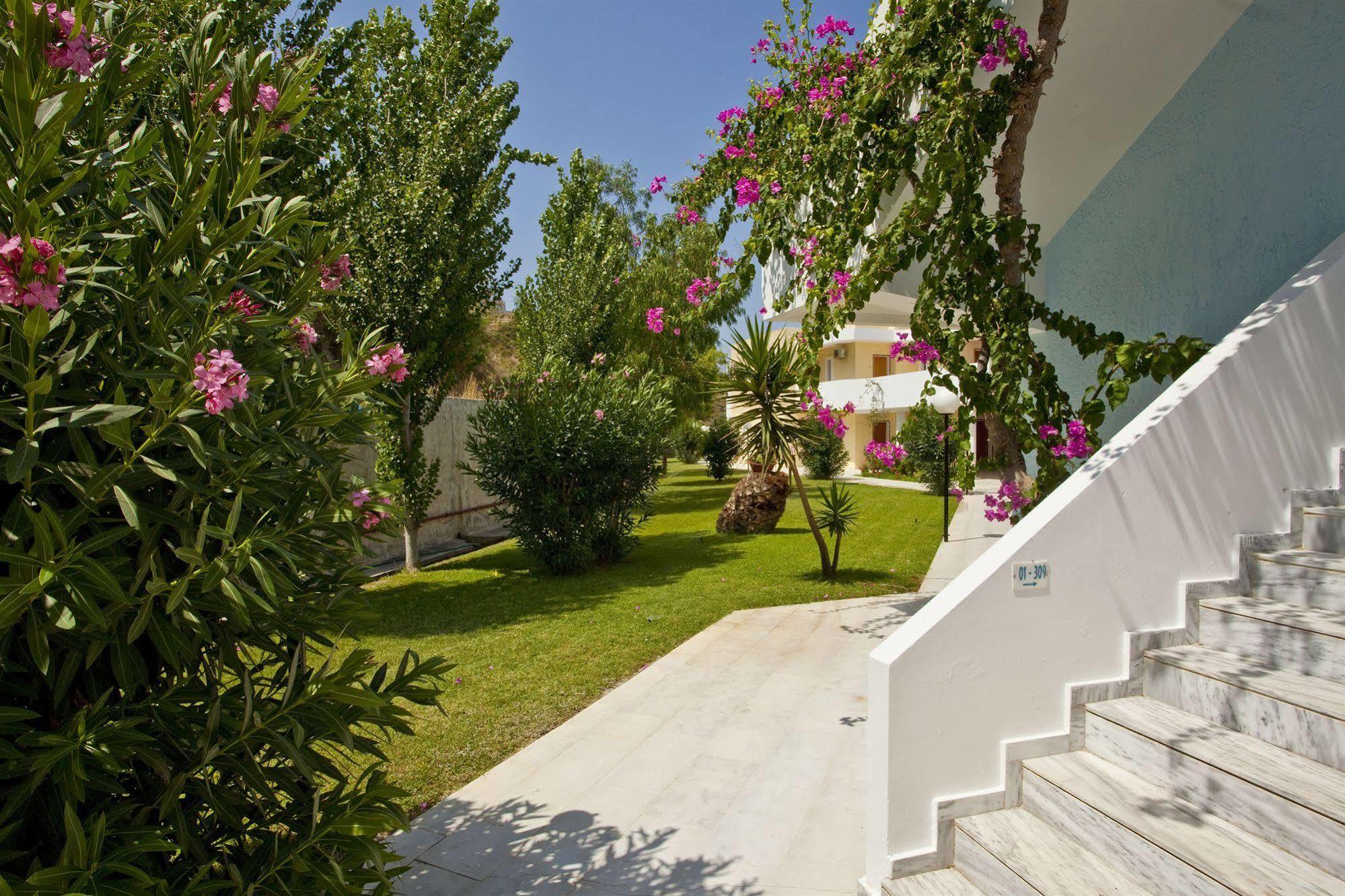 Iris Hotel Afantou Dış mekan fotoğraf